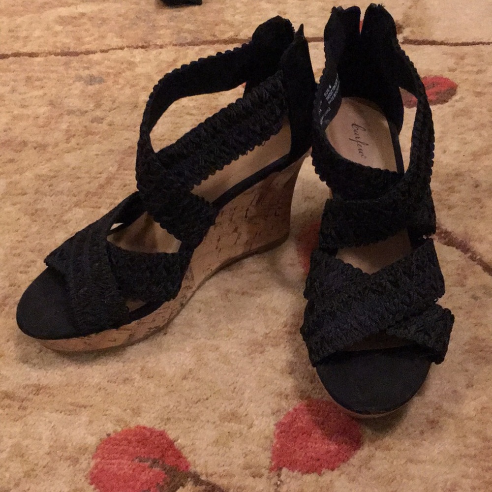 Curfew brand wedges.